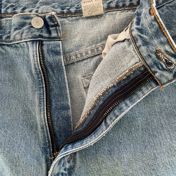 SOLD…On Another Platform! Vintage Levi’s 550 Relaxed Fit High Rise Mom/Dad Jeans - Picture 11 of 12